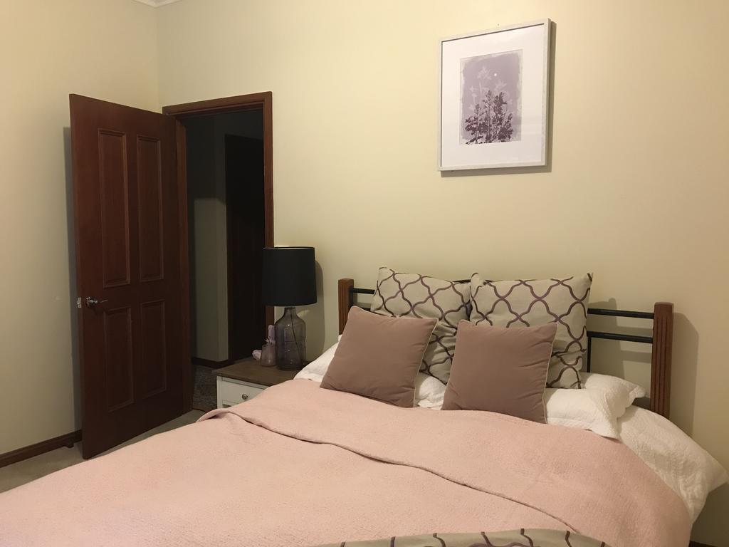 Helen'S Homestead Enfield Екстер'єр фото